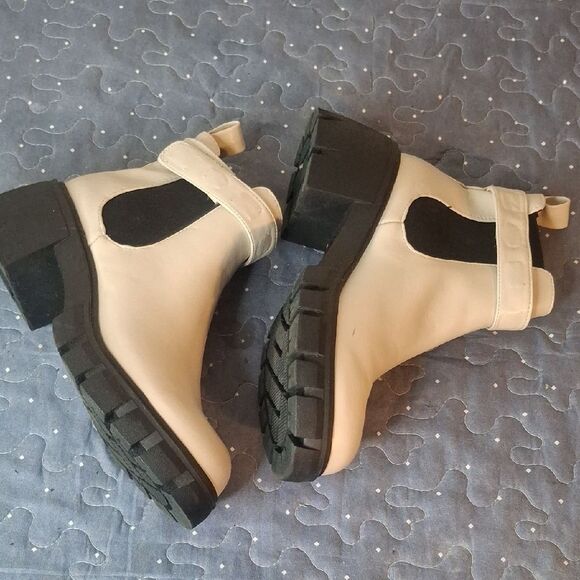 Madden Women's Cream Ankle Boots size 6 - Picture 4 of 7